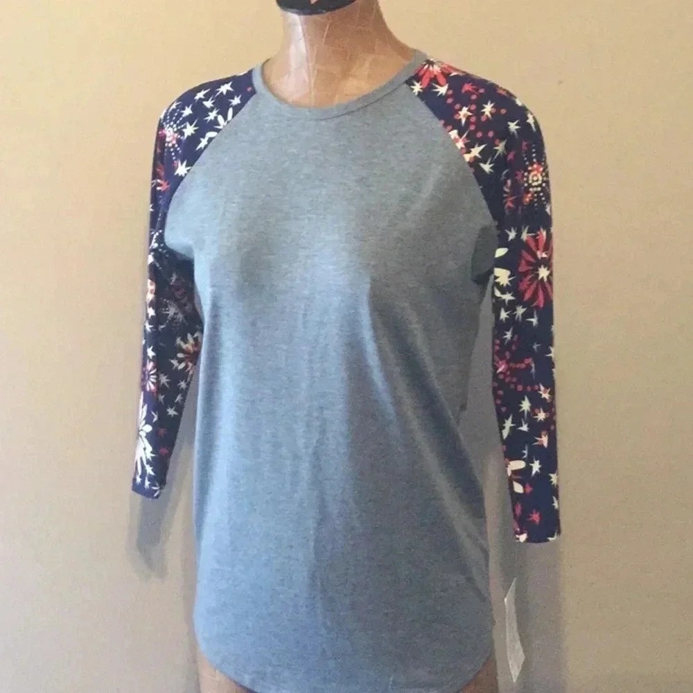 LuLaRoe Randy Tee Women's XS Heather Gray‎ Patriotic Firework Star Raglan  Shirt